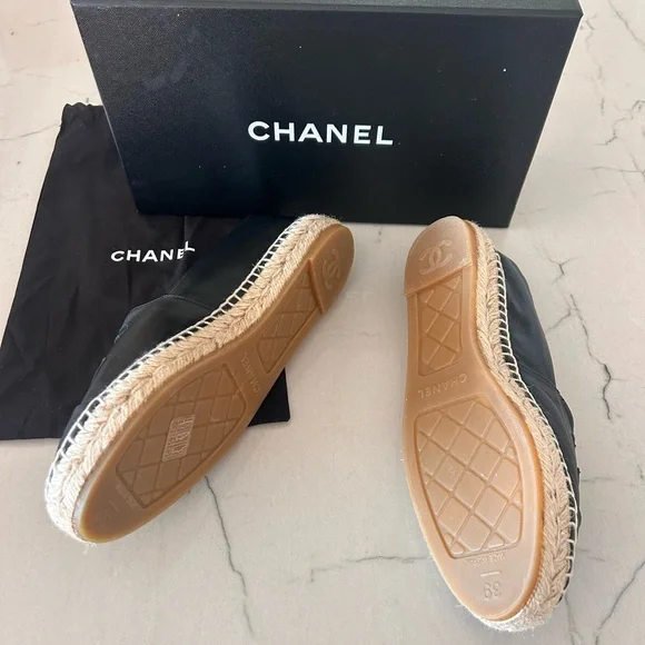 CHANEL Black Leather Espadrille Flats with Braided Jute Sole - Picture 4 of 8
